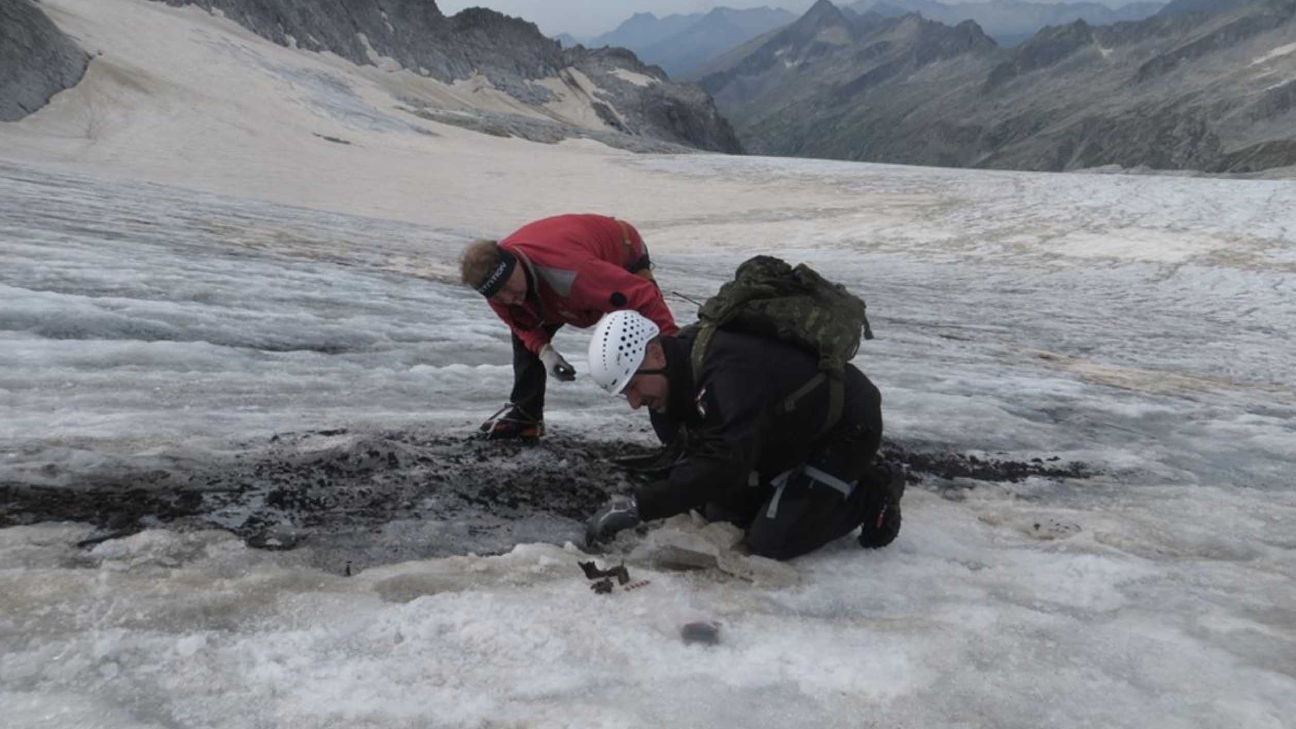 Resti di un Soldato Imperiale Ritrovati sul Crozzon di Lares: Un Altro Capitolo di Storia Restituito dai Ghiacciai